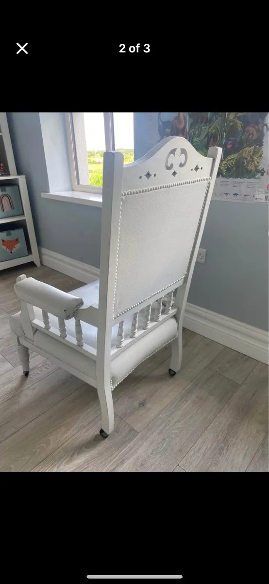Antique chair - Image 3