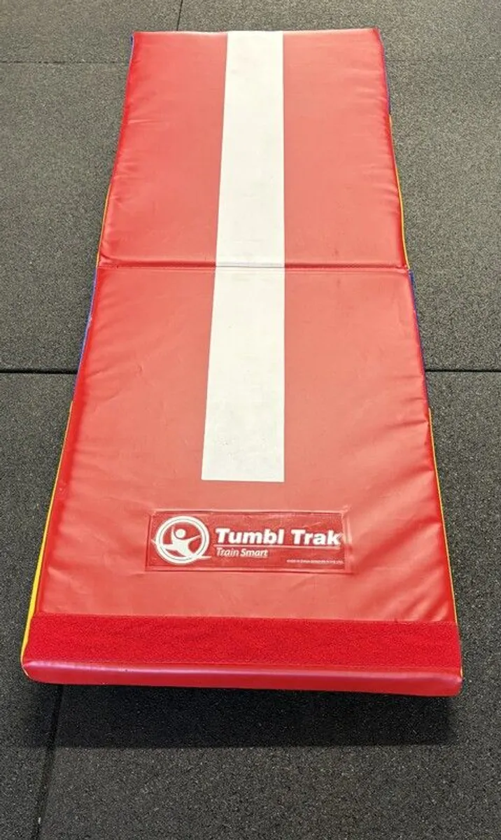 Gymnastics folding mini ramp mat - Image 1
