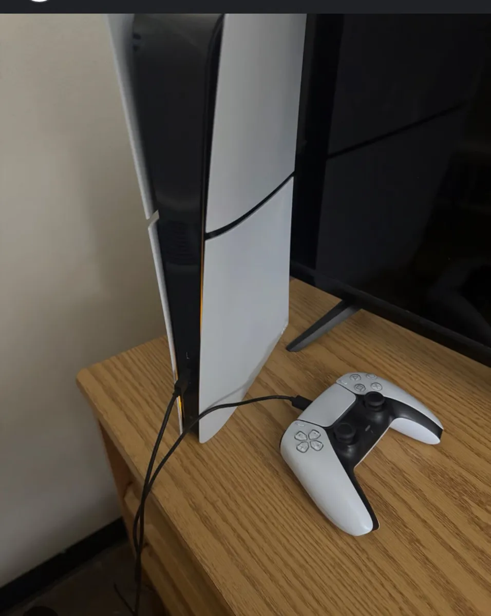 PlayStation5 SlimDigital with controller&headset - Image 1
