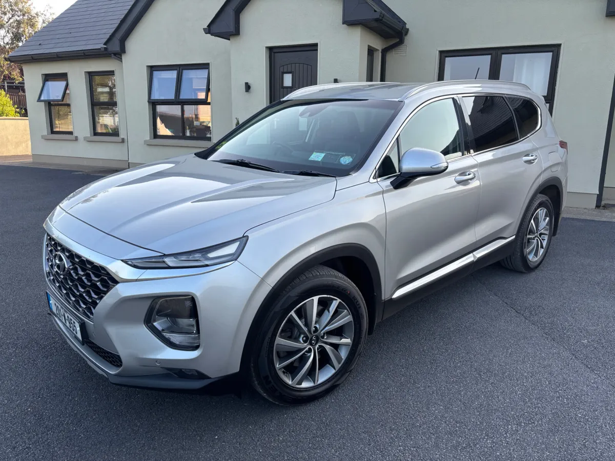 2020 Hyundai Santa Fe 4WD Executive Plus 7 Seater - Image 2