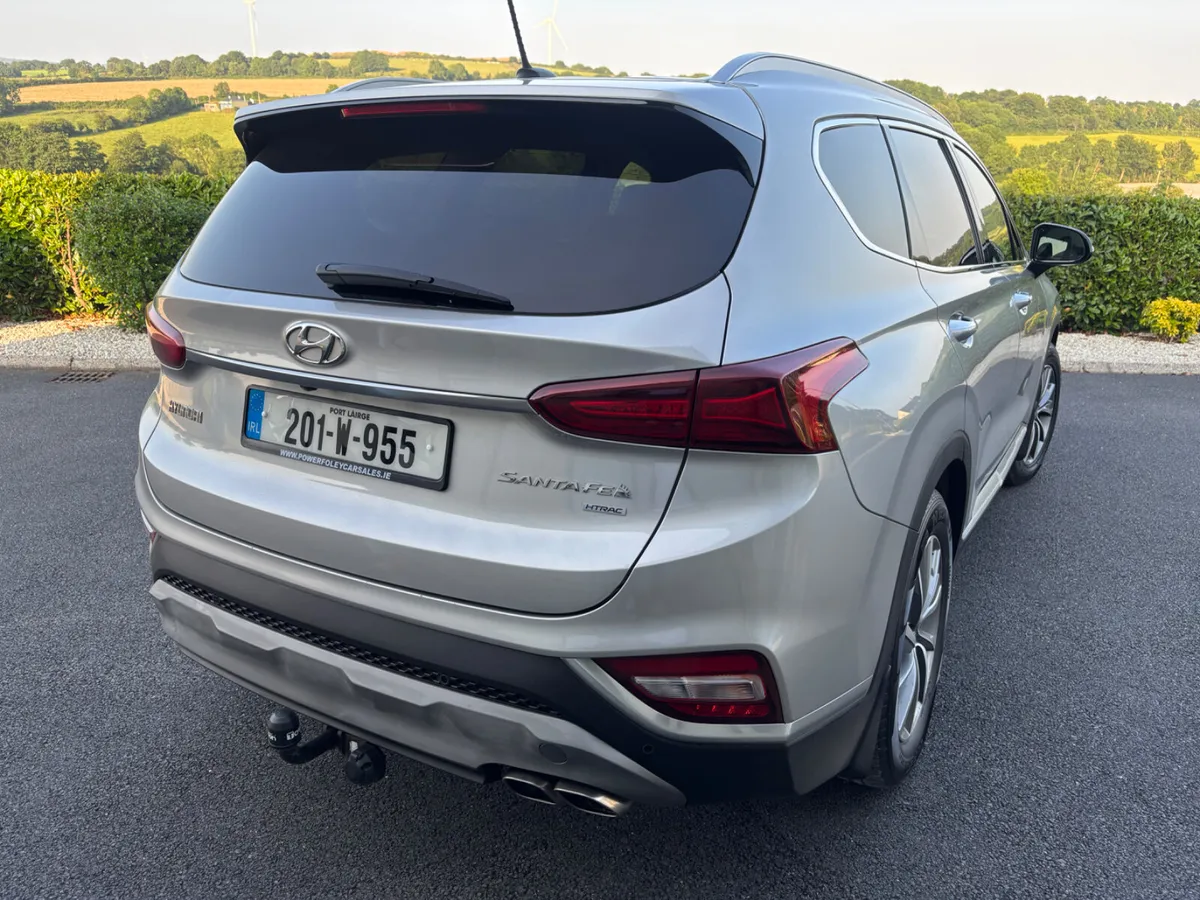 2020 Hyundai Santa Fe 4WD Executive Plus 7 Seater - Image 3
