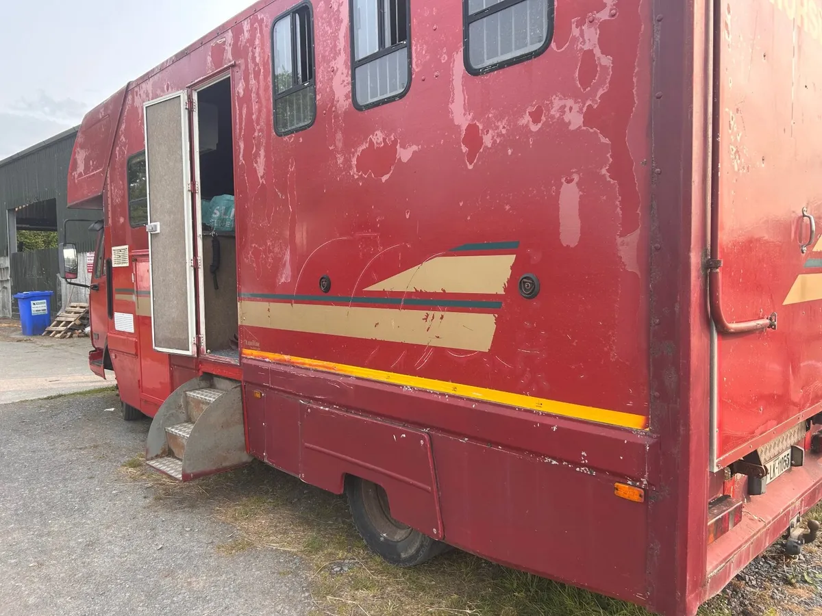 Daf45 Horse Lorry - Image 1