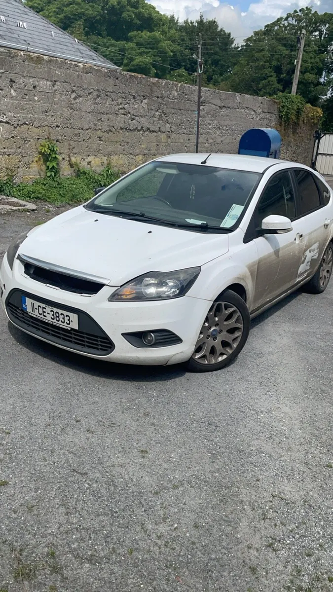 2011 ford focus - Image 2