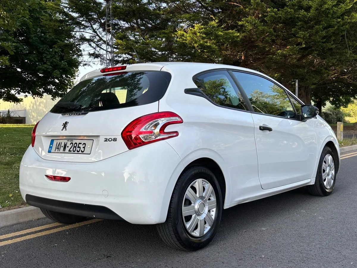 Peugeot 208 !!! NEW NCT !!! TAX 08/25 !!!! - Image 4