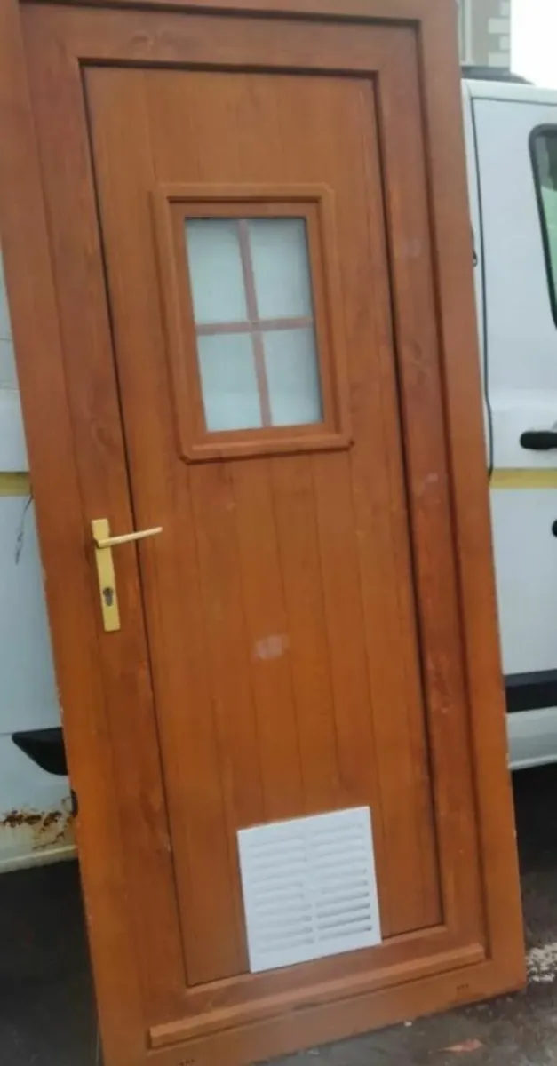 🏠 HIGH QUALITY GOLDEN OAK SINGLE DOOR AVAILABLE