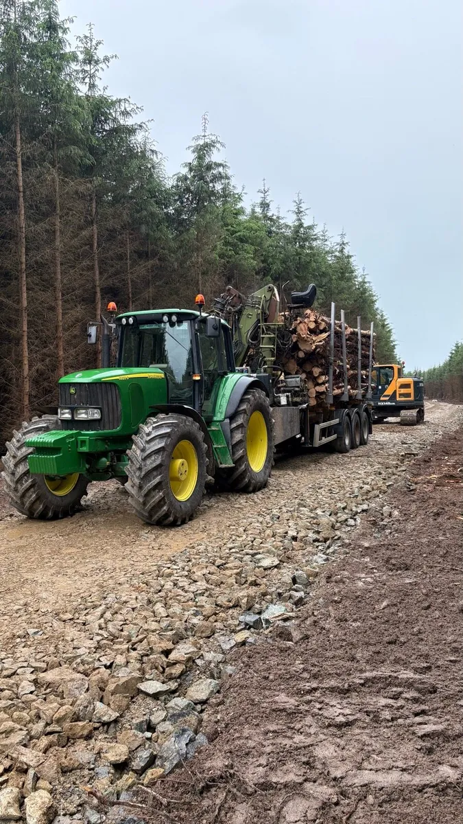 Tri axle timber trailer - Image 1