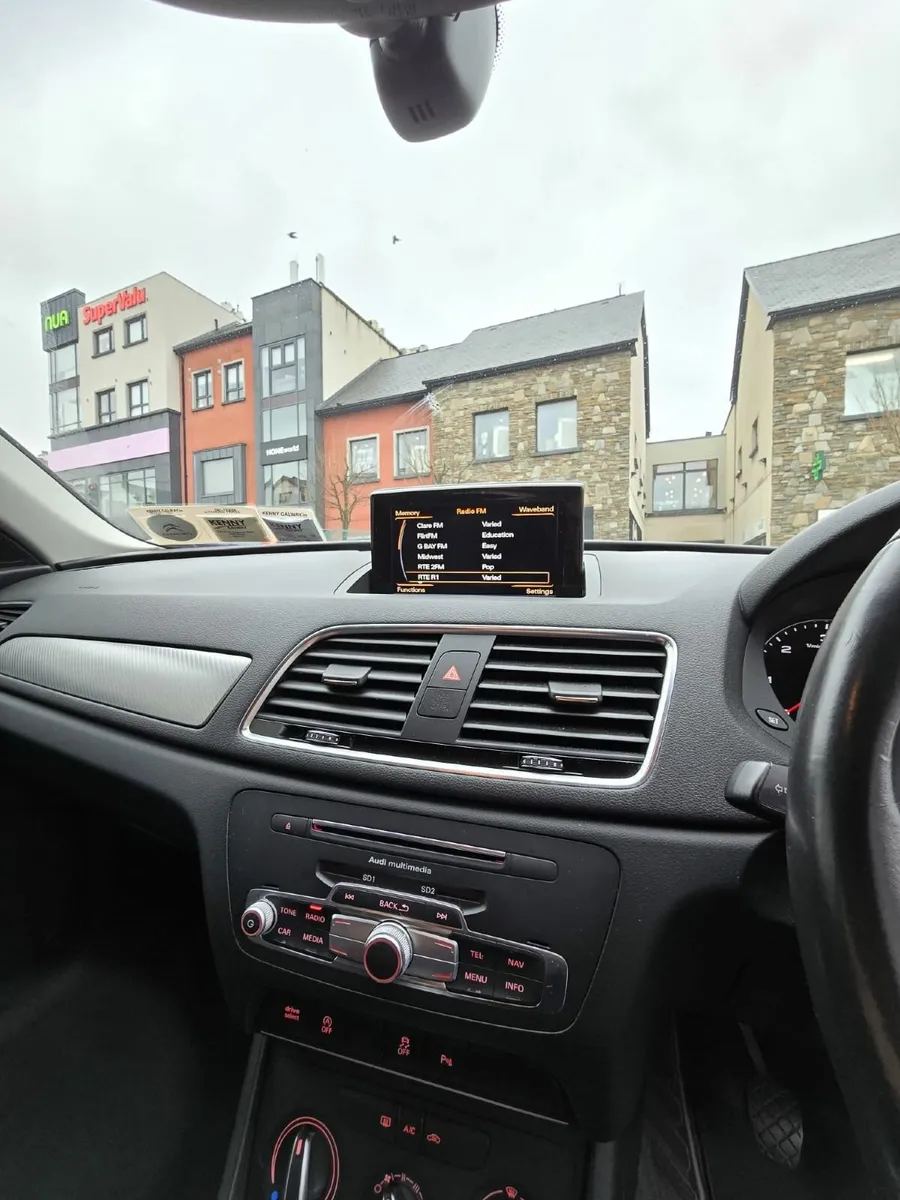 Audi Q3 2017 - Image 4