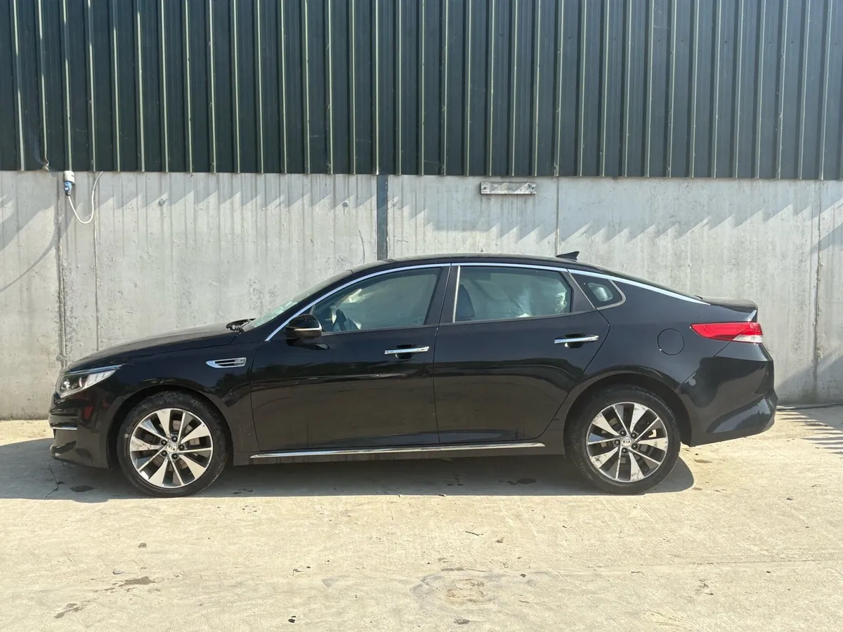 2016 Kia optima - Image 2