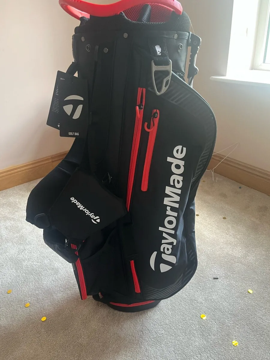 Golf Bag (New Taylormade carry bag) - Image 1