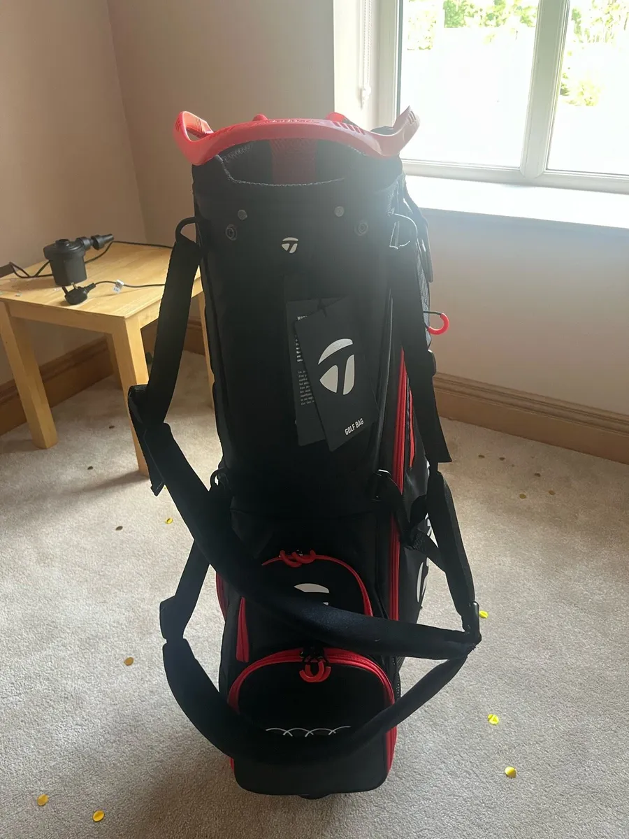 Golf Bag (New Taylormade carry bag) - Image 3