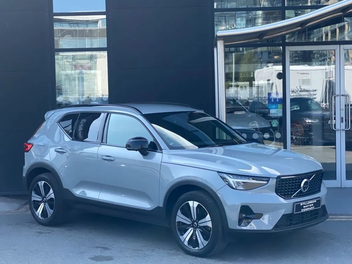 Volvo XC40 T4 Recharge Dark Plus - Image 1