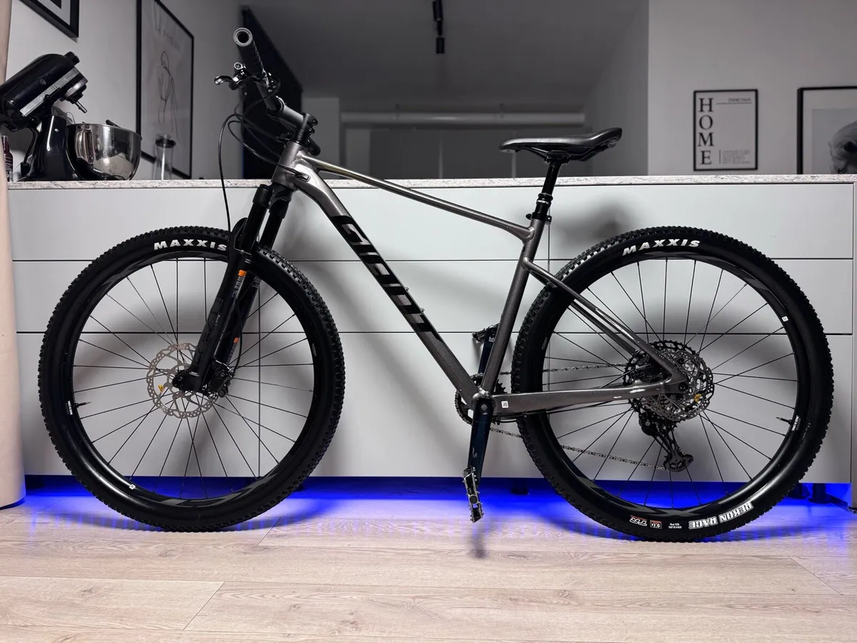 GIANT XTC SLR 1 Hardtail MTB - Image 2