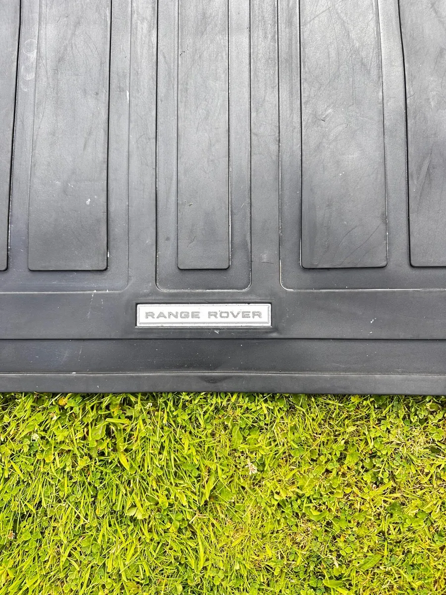 Range Rover sport rubber floor mats and boot liner - Image 2