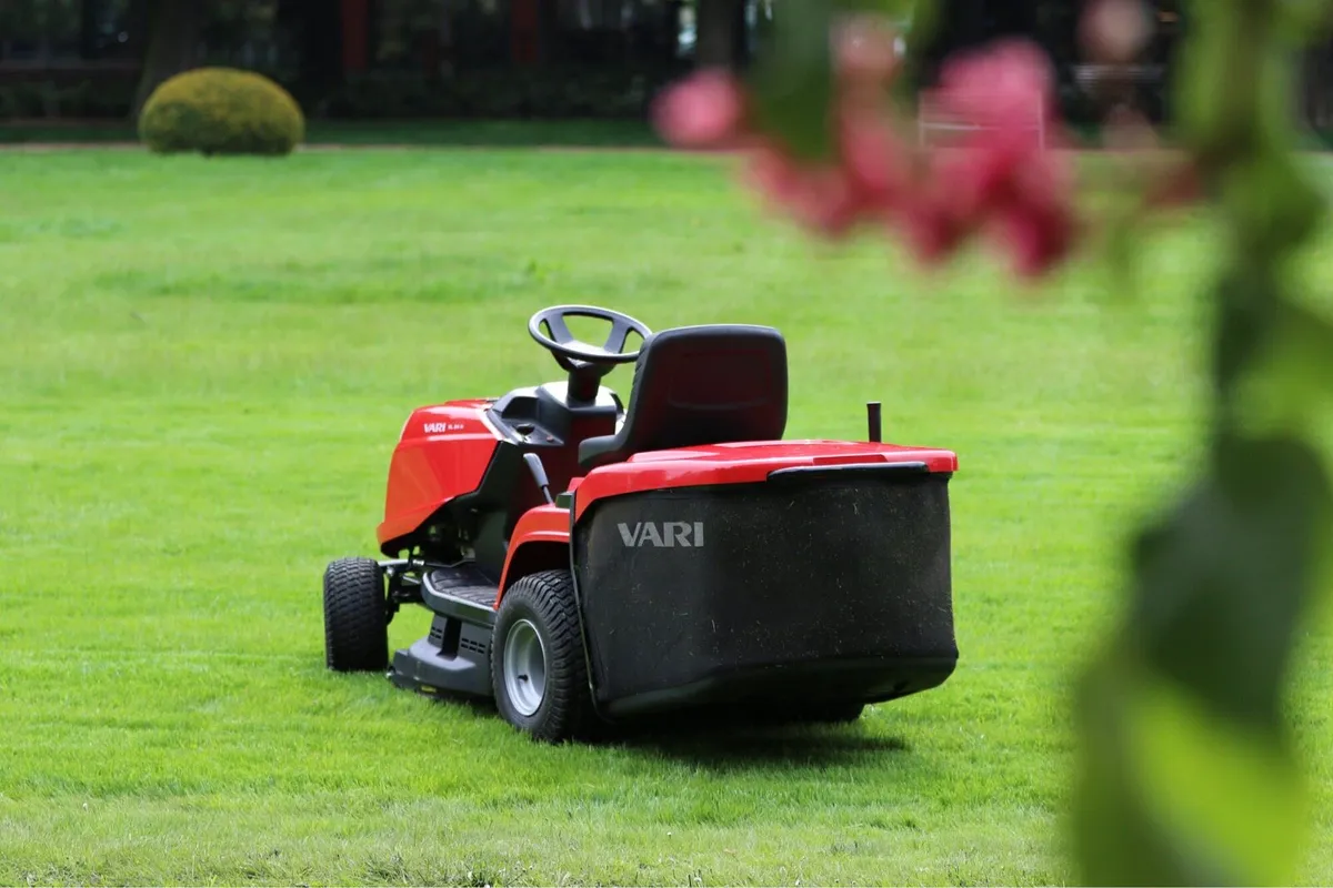 New Vari RL84 H Ride on mower made by Stiga/ GGP - Image 2