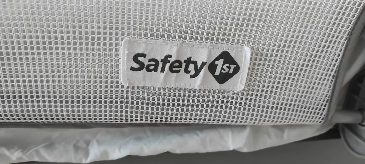 Safety 1st Bed Rails - Image 2