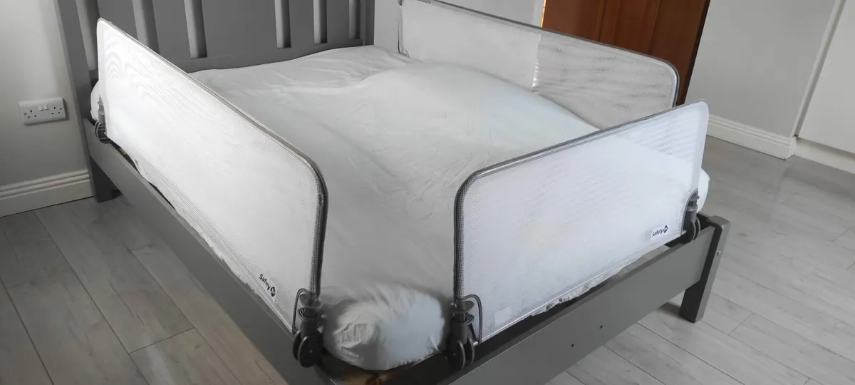 Safety 1st Bed Rails - Image 1
