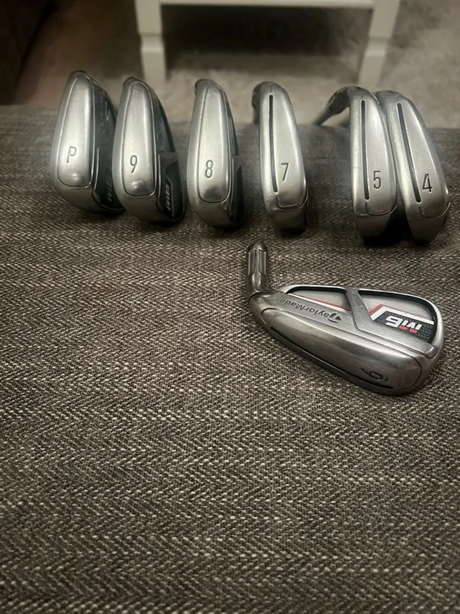 Taylormade m6 iron set (4-pw) - Image 2
