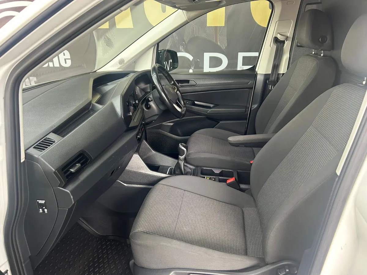 Volkswagen Caddy 2023 - Image 4