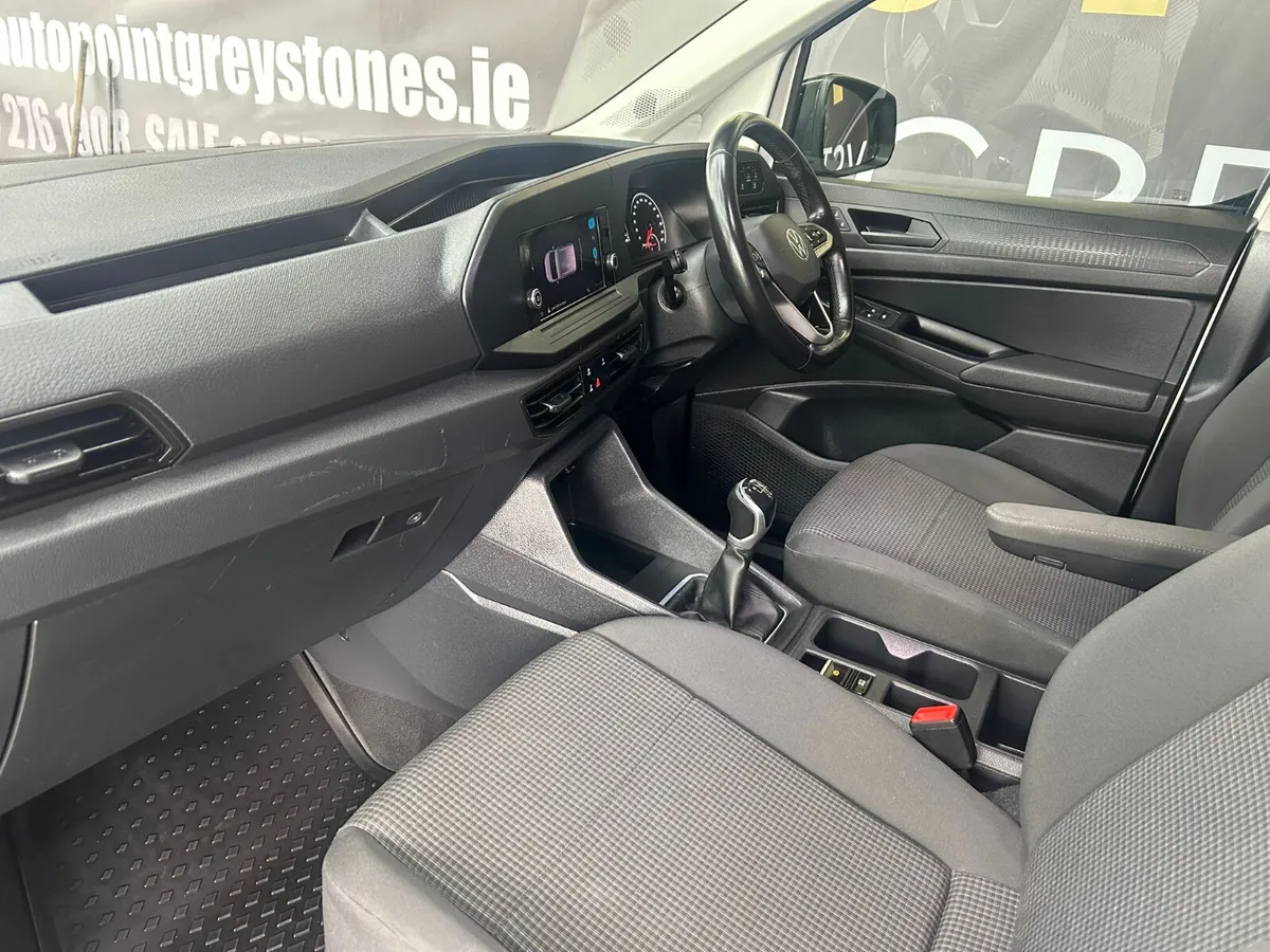 Volkswagen Caddy 2023 - Image 3