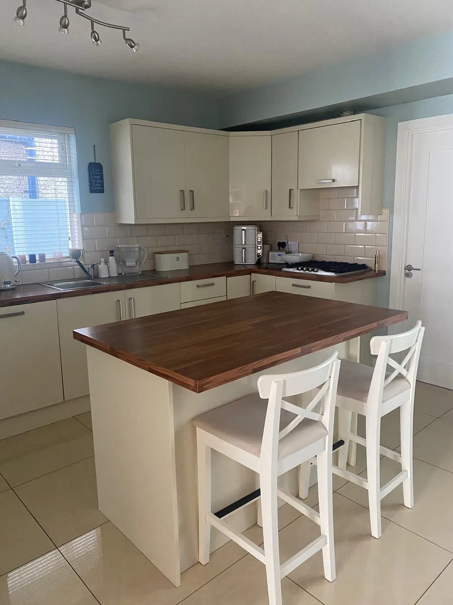 Kitchen - Image 3