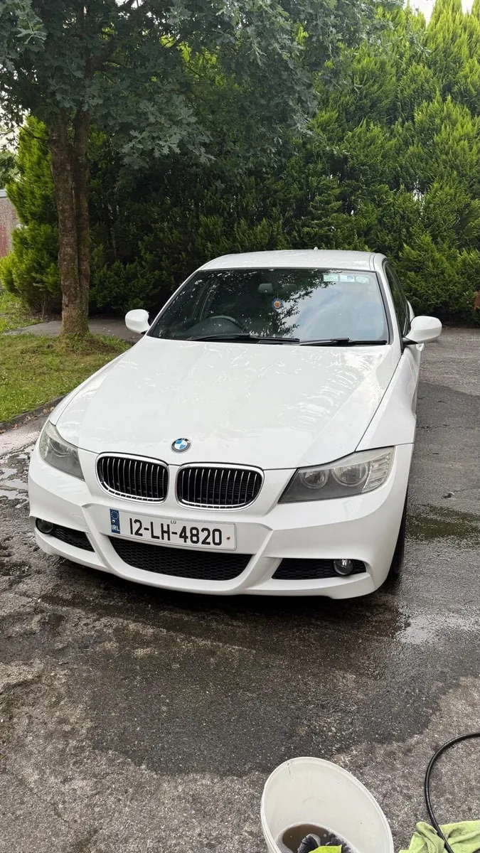 Bmw 318i 2.0 petrol Msport - Image 4