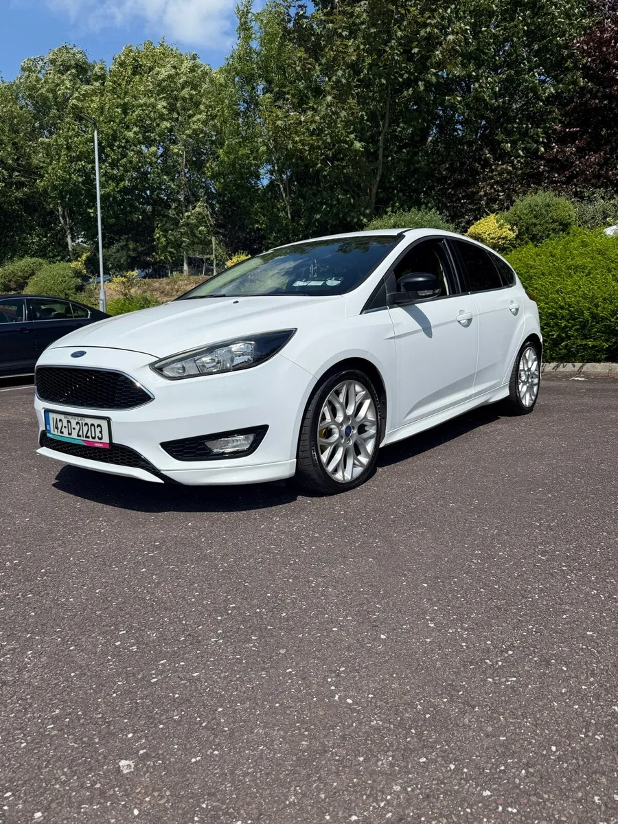 142 Ford Focus Zetec S - Image 2