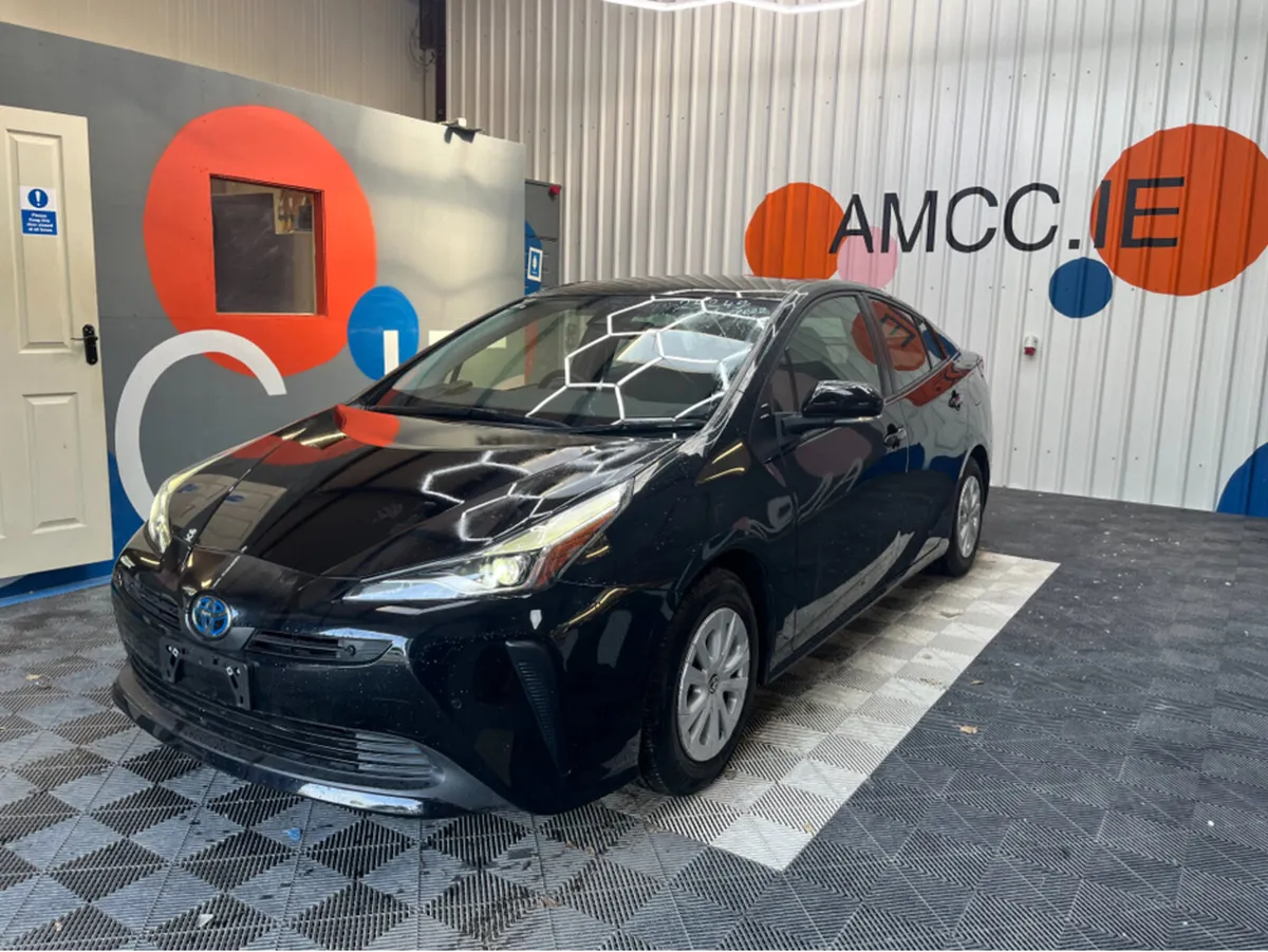 Toyota Prius 1.8 HYBRID / 64k KMs / REVERSE CAMERA - Image 3
