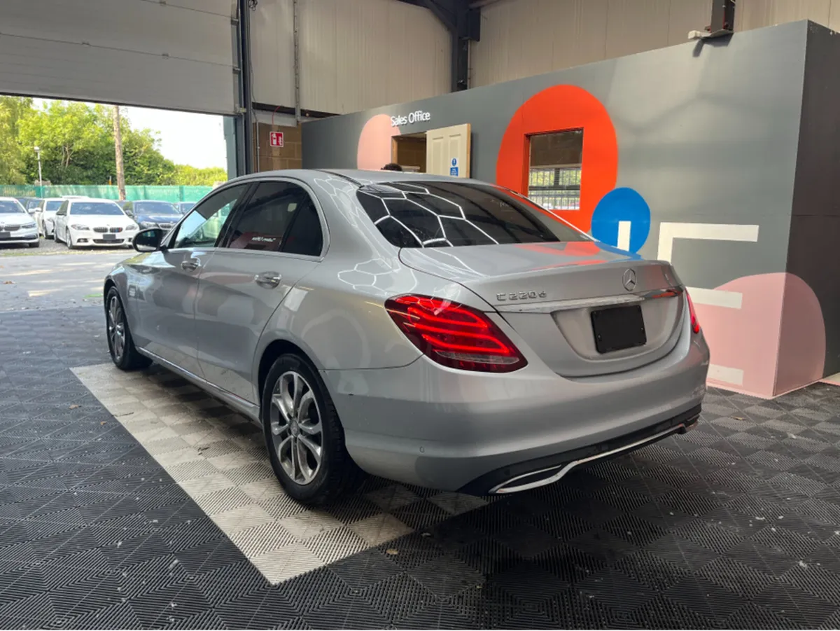 Mercedes-Benz C-Class C220D / 71k KMs / HEATED SEA - Image 4