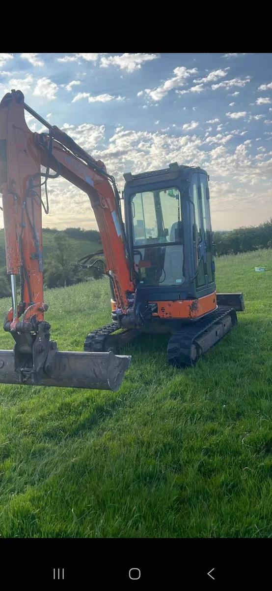 Hitachi Zaxis 30U - Image 2
