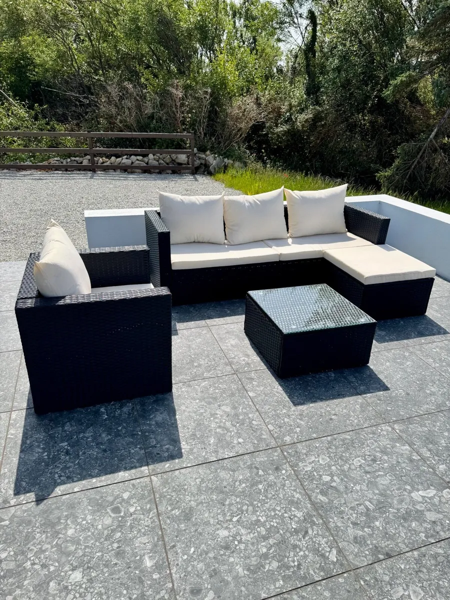 Outdoor/ patio/ garden furniture set - Image 1