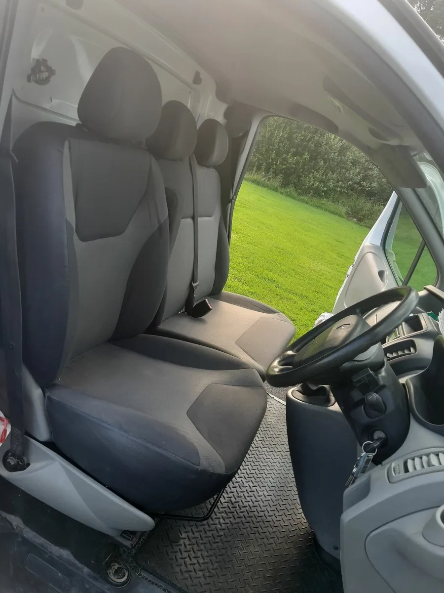 2013 renault traffic - Image 4