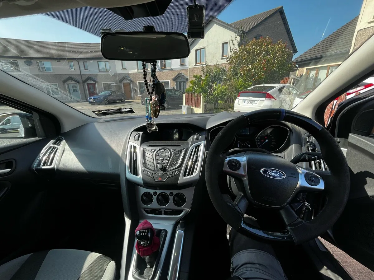 Ford Focus 1.6L Diesel €5500 - Image 4