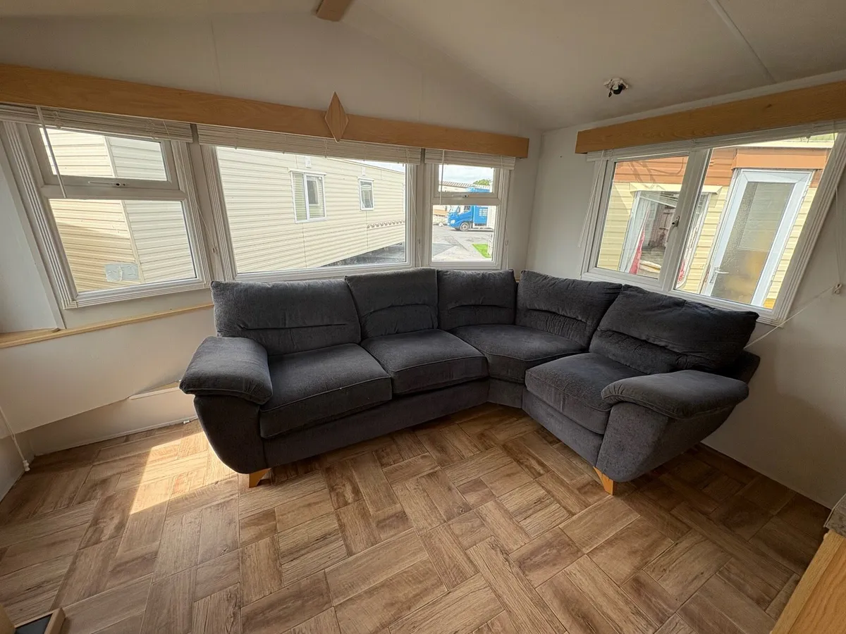 Willerby Salisbury 3 bedroom Mobile Home - Image 2