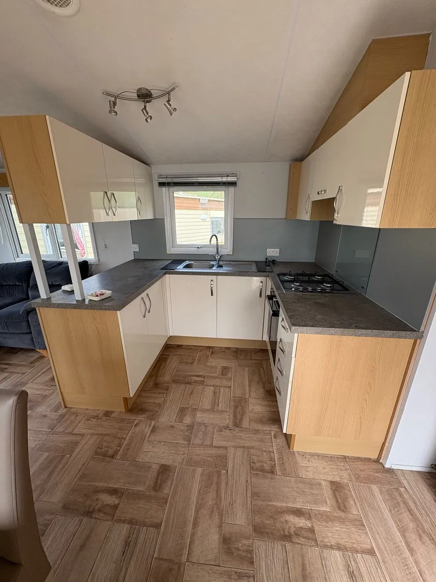 Willerby Salisbury 3 bedroom Mobile Home - Image 3