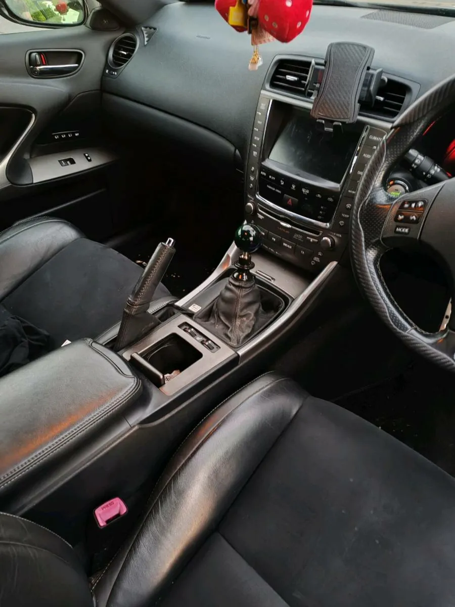 Car - Image 4