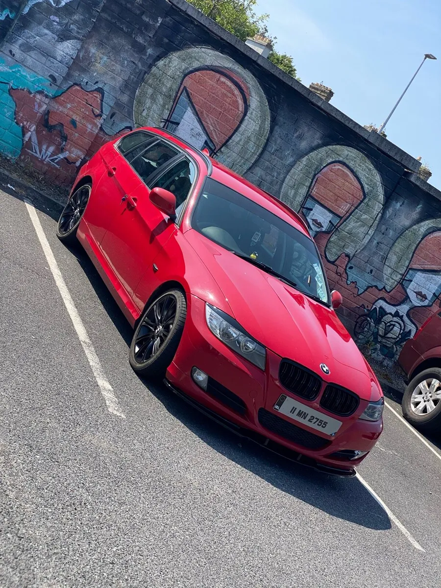 BMW e91 2011 nct & tax - Image 1