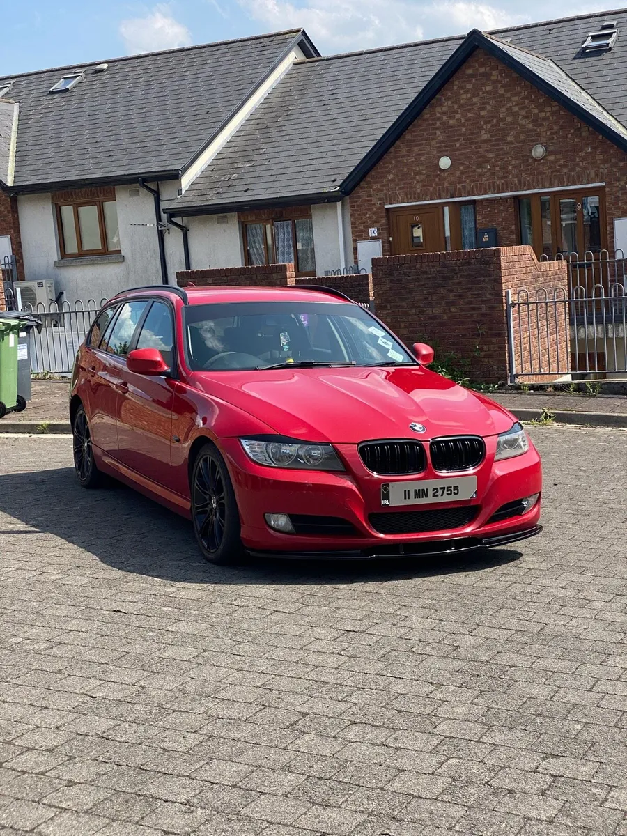 BMW e91 2011 nct & tax - Image 3