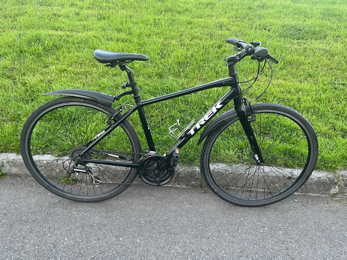 Trek  FX.7,4 Serie 6 Hybrid  bike, - Image 1
