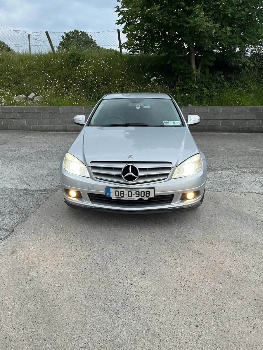 Mercedes c200 - Image 2