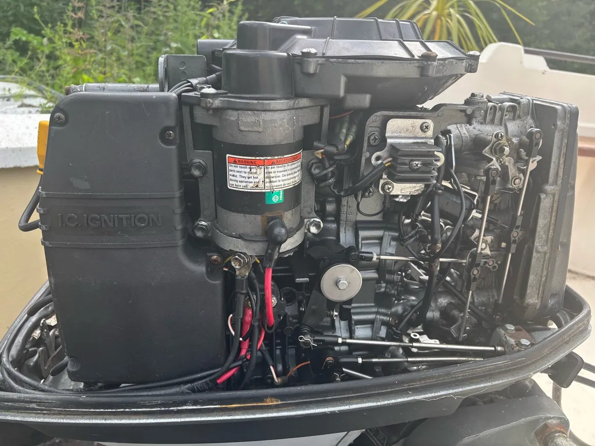 50hp Suzuki Outboard Engine - Image 4
