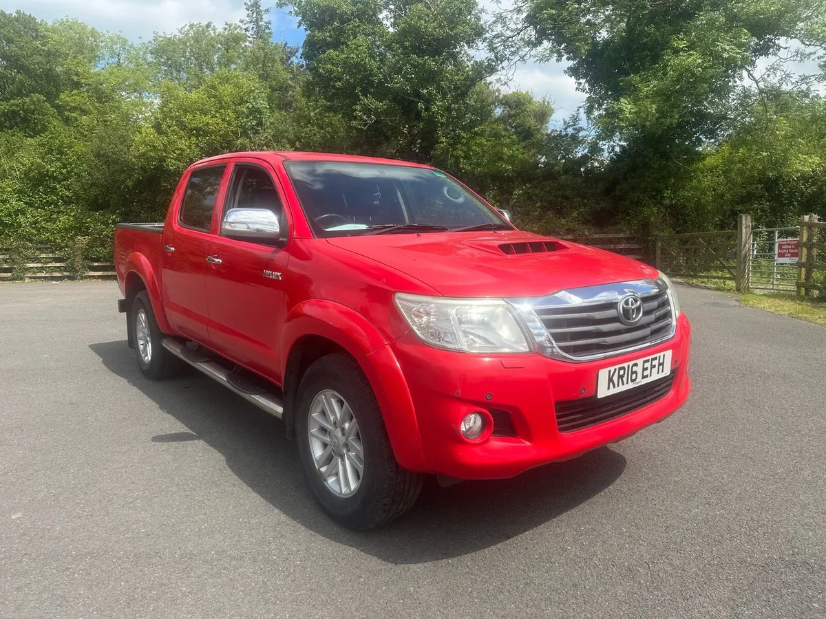 2016 Toyota Hilux Automatic - Image 1