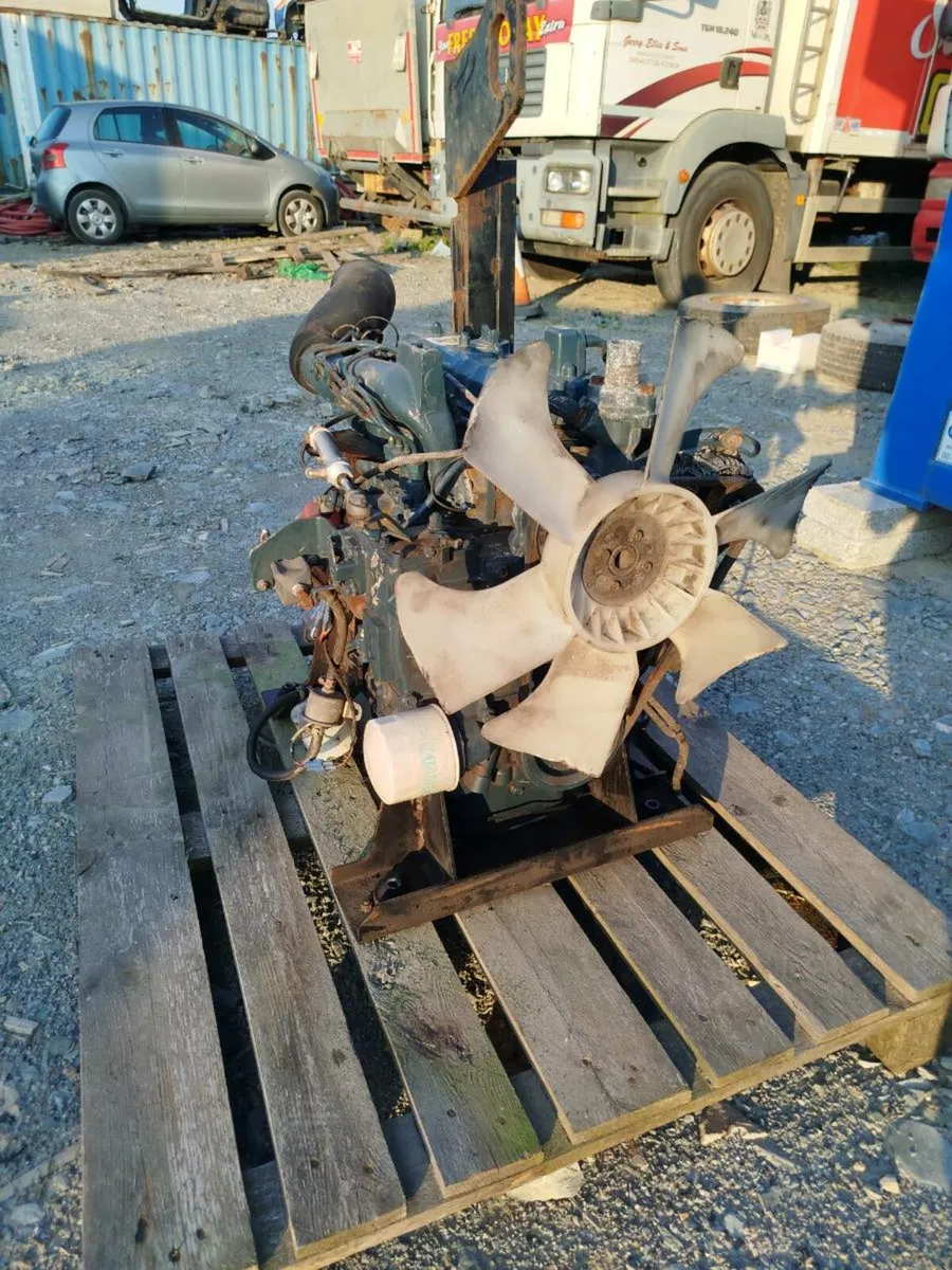 KUBOTA 4 cylinder V2203 - Image 2