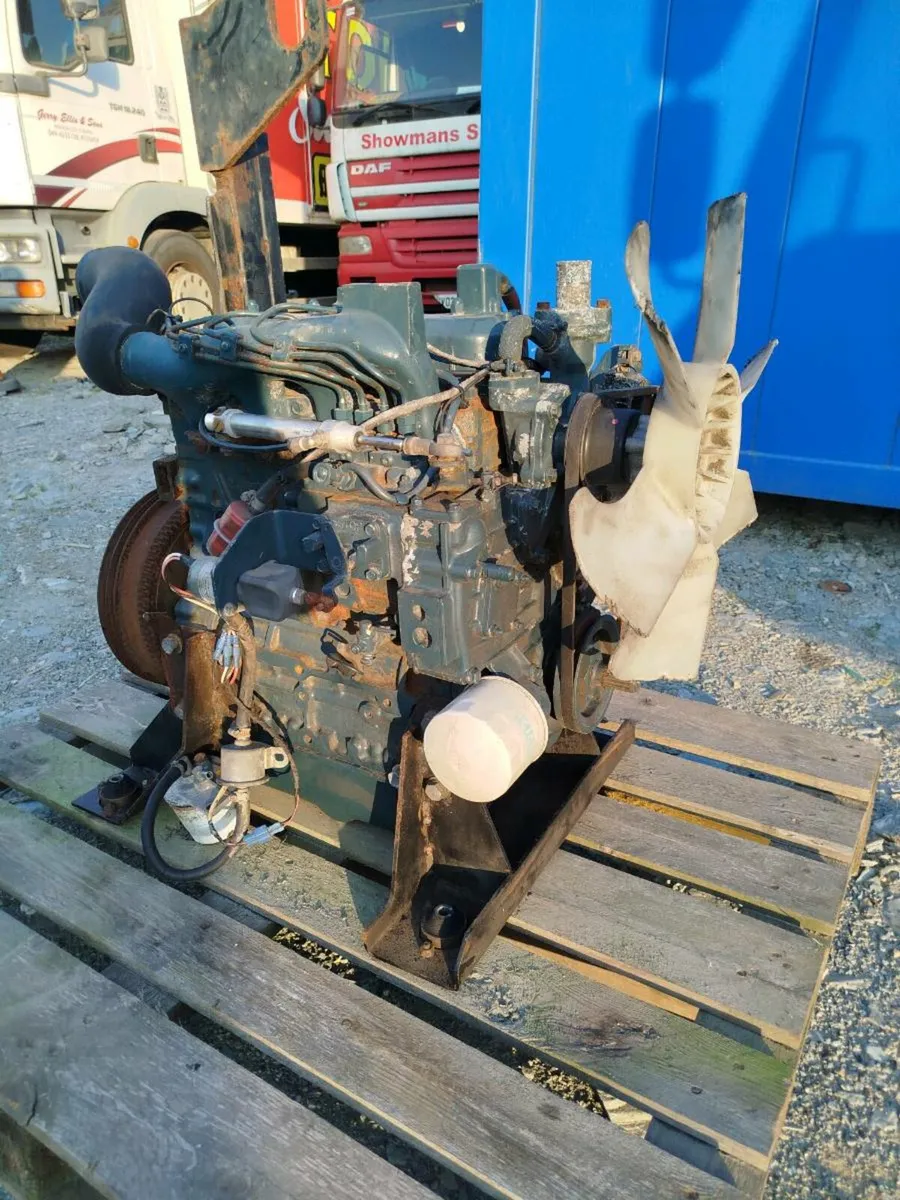 KUBOTA 4 cylinder V2203 - Image 4