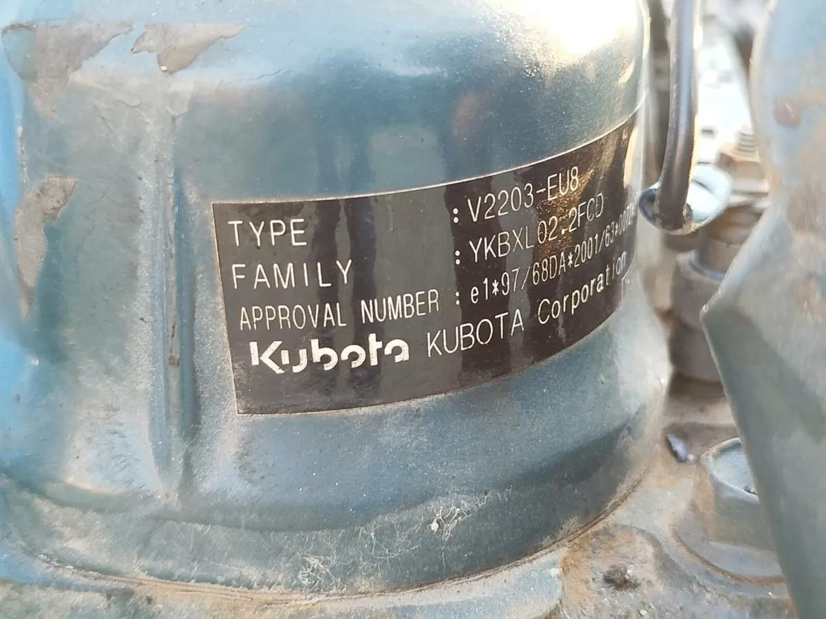 KUBOTA 4 cylinder V2203(VIDEO AVAILABLE) - Image 2