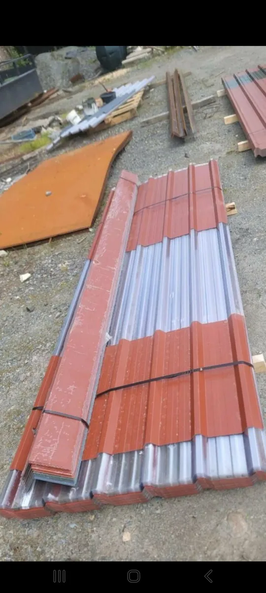 Building - Image 3