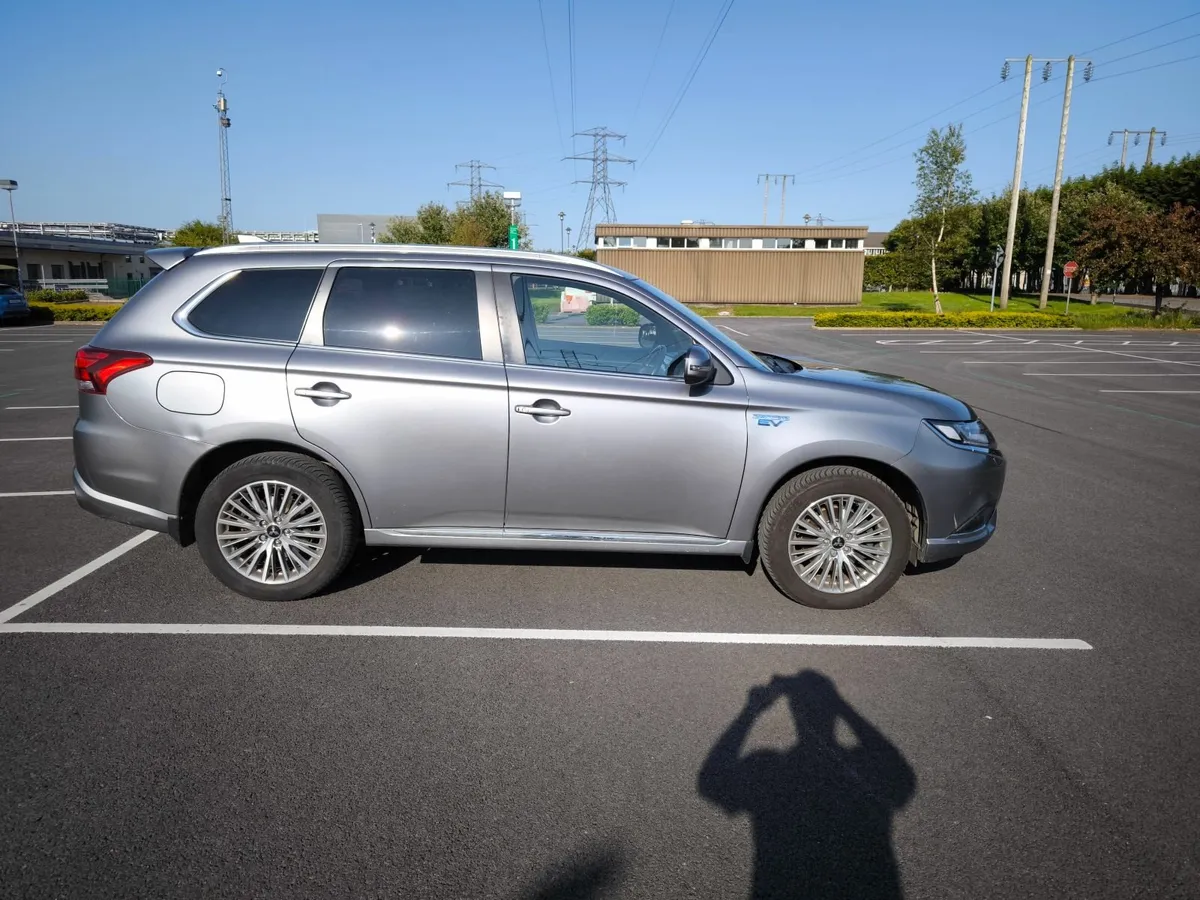 Mitsubishi Outlander 2019 - Image 4