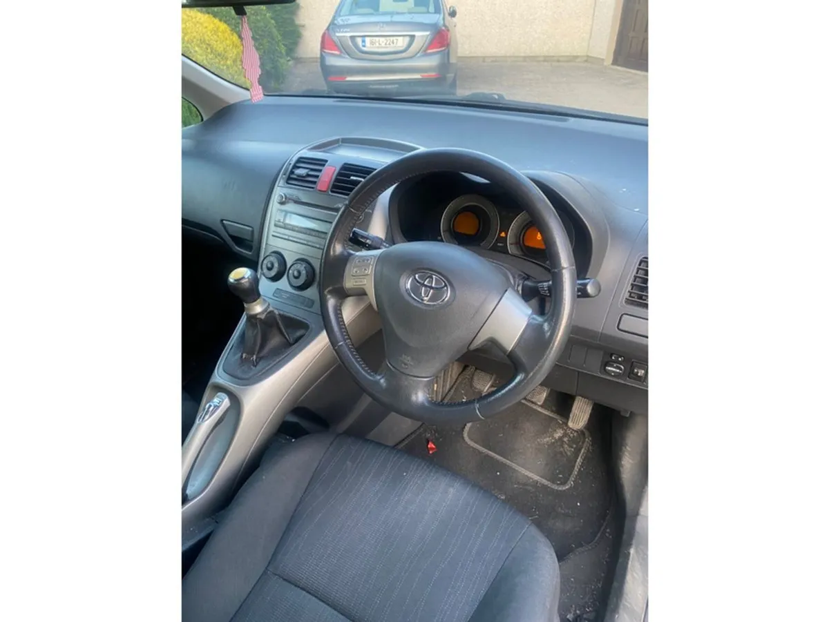 Toyota Auris 1.4 D-4d T3 5DR - Image 4