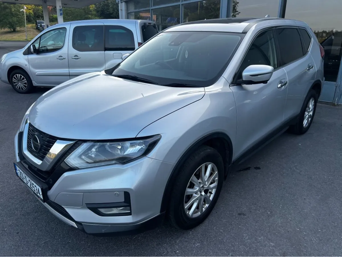 Nissan X-Trail 1.7 DSL SV 4X4 VAN 4DR - Image 4