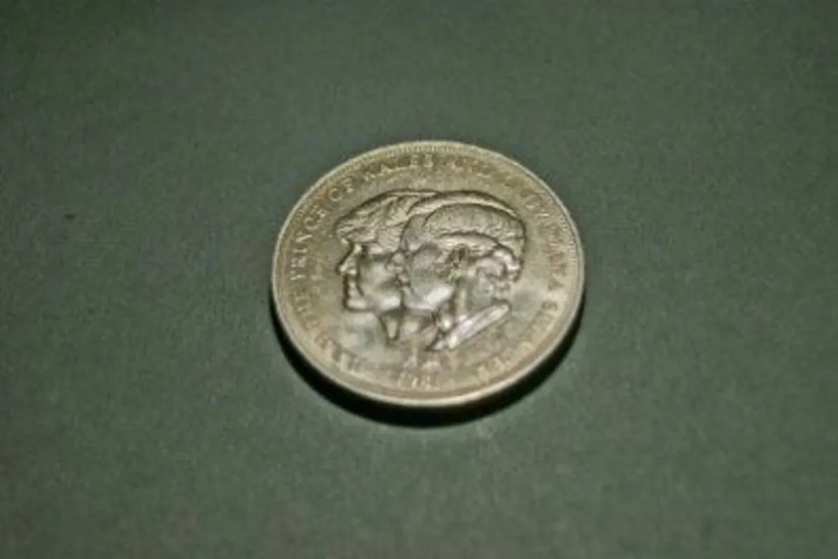 Large 1981 British Crown - Charles/Diana