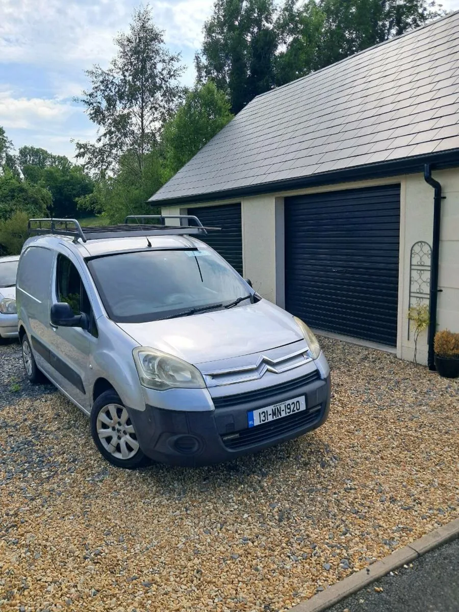 Van - Image 1